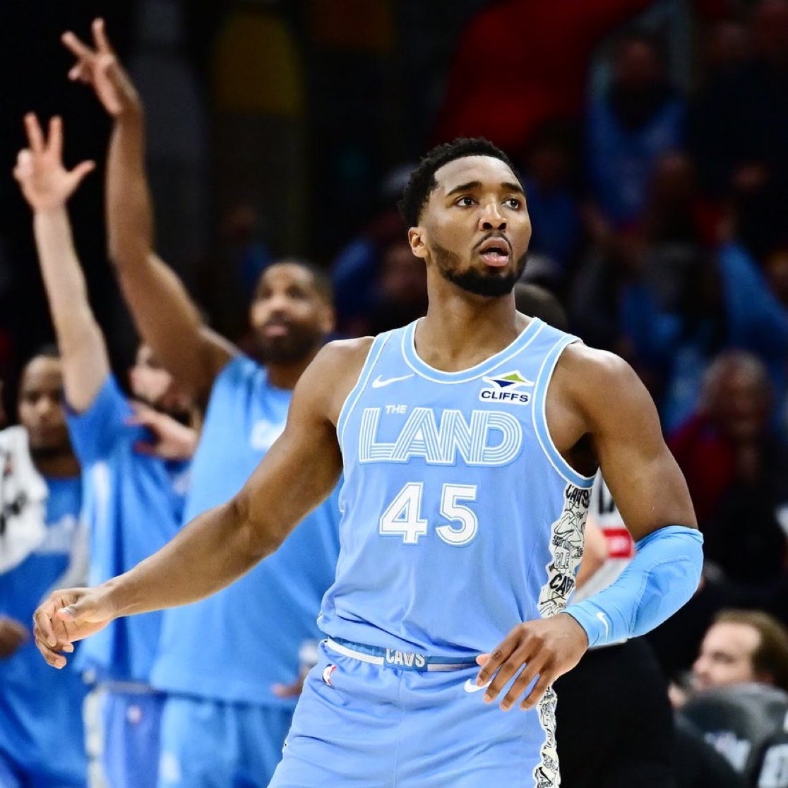 克里夫兰骑士赛前完成体检;志在欧超杯名次提升;信心回归;心理建设被强调 克里夫兰骑士赛前完成体检;志在欧超杯名次提升;信心回归;心理建设被强调