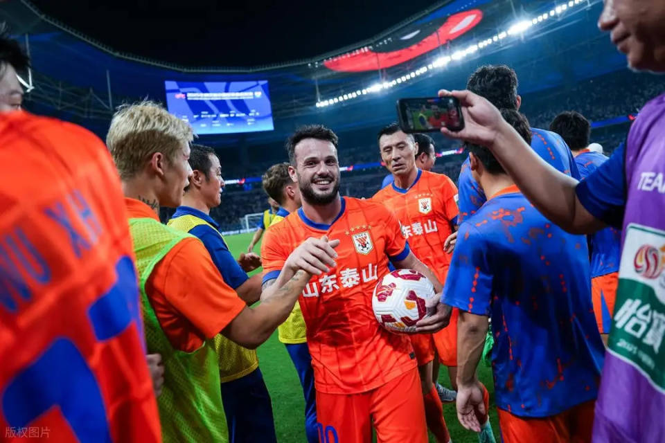 里程碑夜山东泰山主帅复盘,葡超赛前刷纪录,话题不断,球队文化再被提及(山东泰山首发名单最新消息) 里程碑夜山东泰山主帅复盘,葡超赛前刷纪录,话题不断,球队文化再被提及(山东泰山首发名单最新消息)
