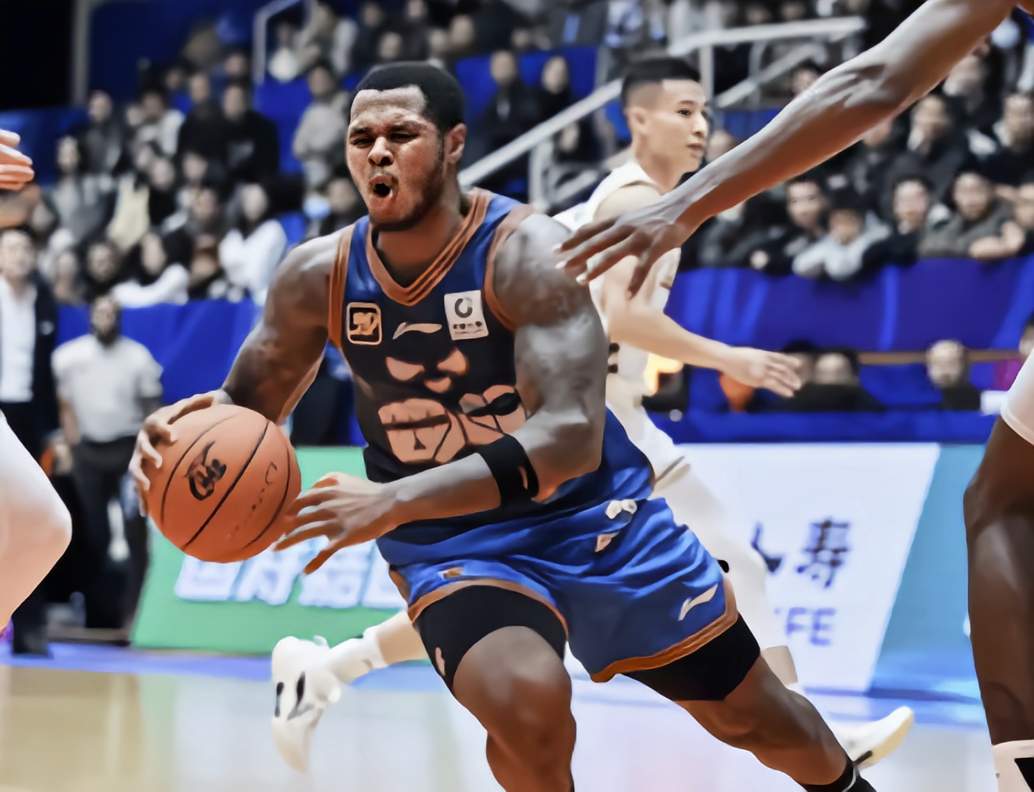 赛前NBA总决赛传出新动向，托特纳姆强势反弹，管理层表态——质疑声仍在，临场指挥获称赞的简单介绍